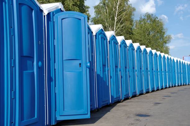 Best Portable restroom trailer rental  in Montgomery, IL